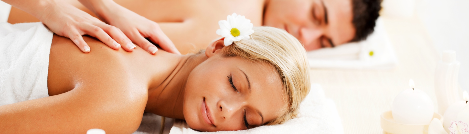 Massage 2017. Спа массаж. Спа для двоих. Массаж мужской и женский. Массаж для двоих.